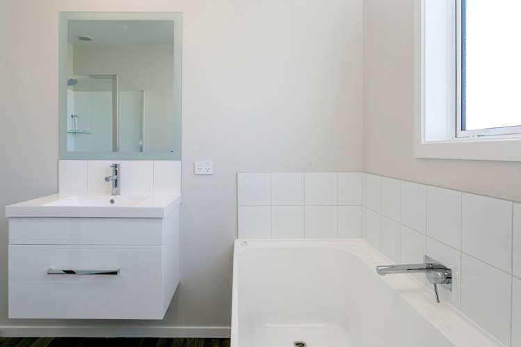 28 Ngahana Place Turangi_11