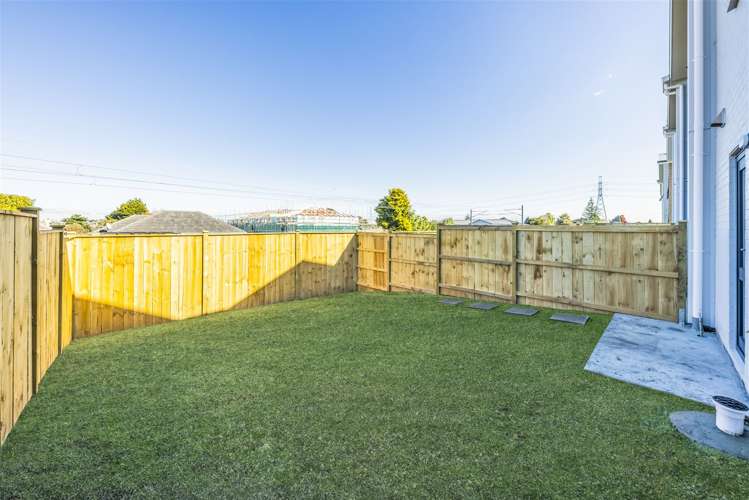 53a Soaring Bird Drive Takanini_12