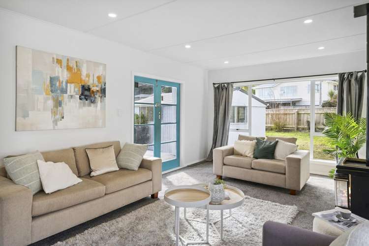 30 Petrie Street Wainuiomata_7