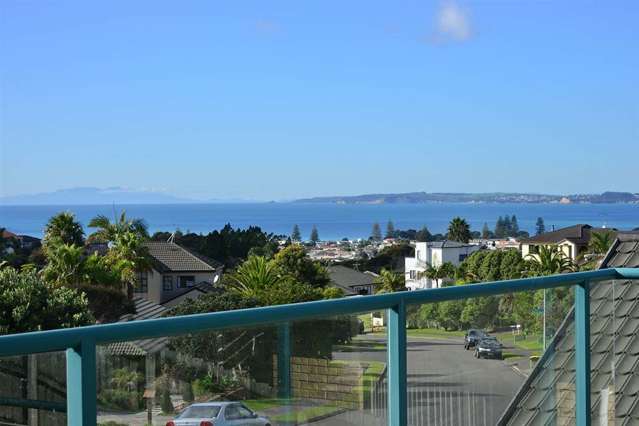 93 Waldorf Crescent Orewa_1