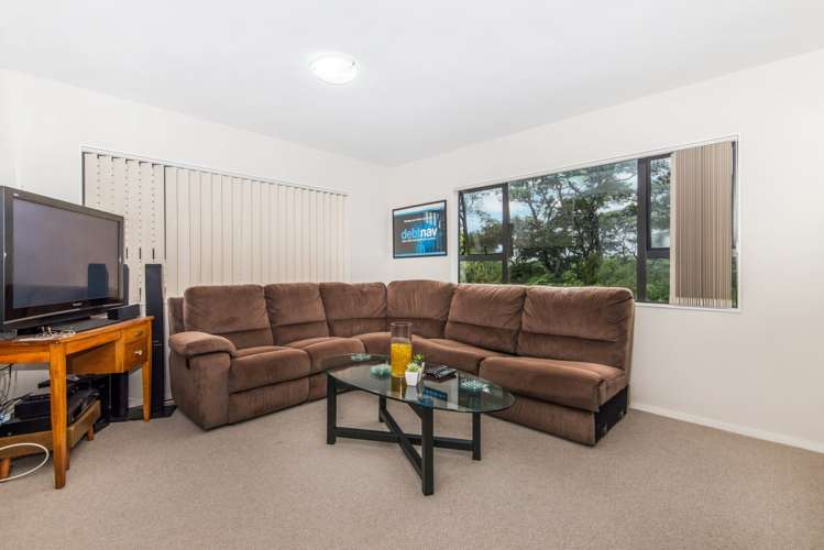 17 Riverglade Parkway Te Atatu South_4