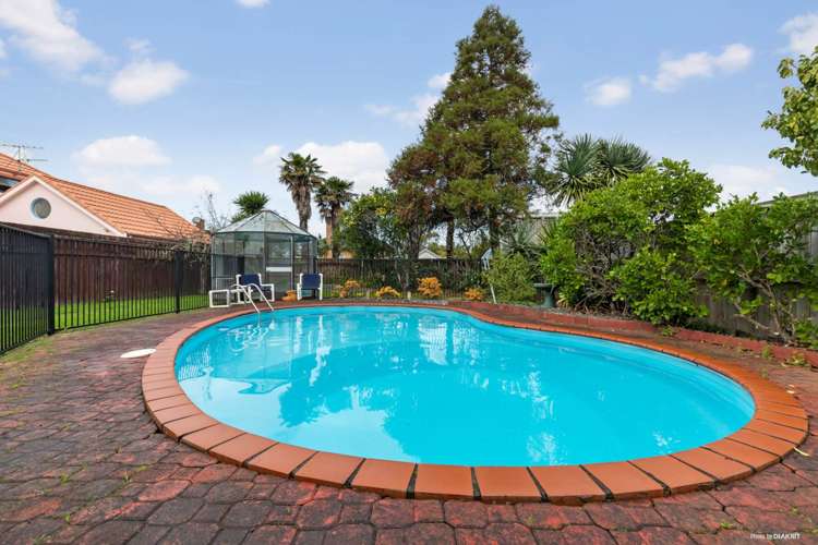 85 Old Lake Road Narrow Neck_14