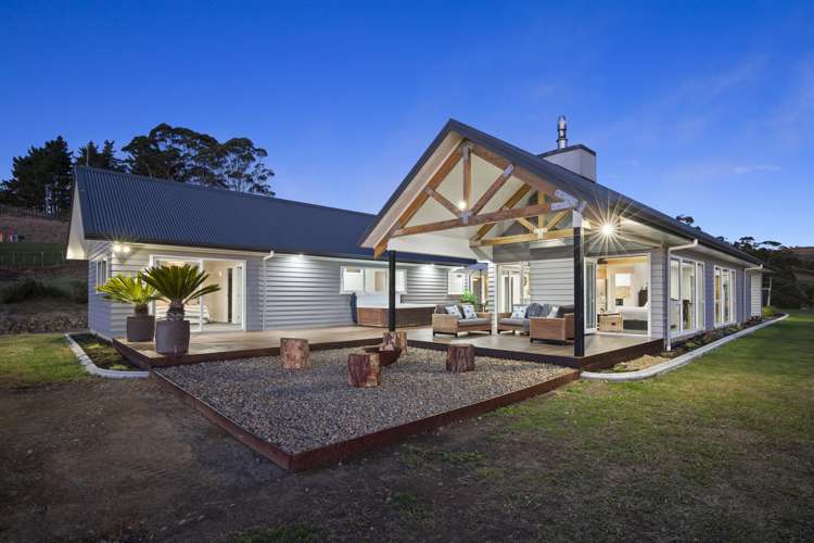 15 Niccone Place Bombay_17