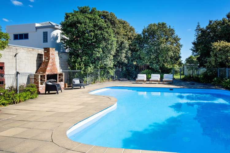 26 The Esplanade Westshore_22