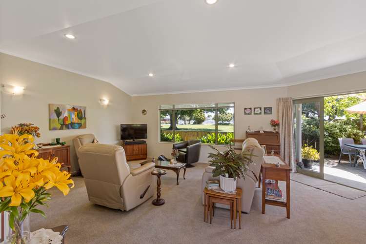 5a Menin Road Onekawa_18