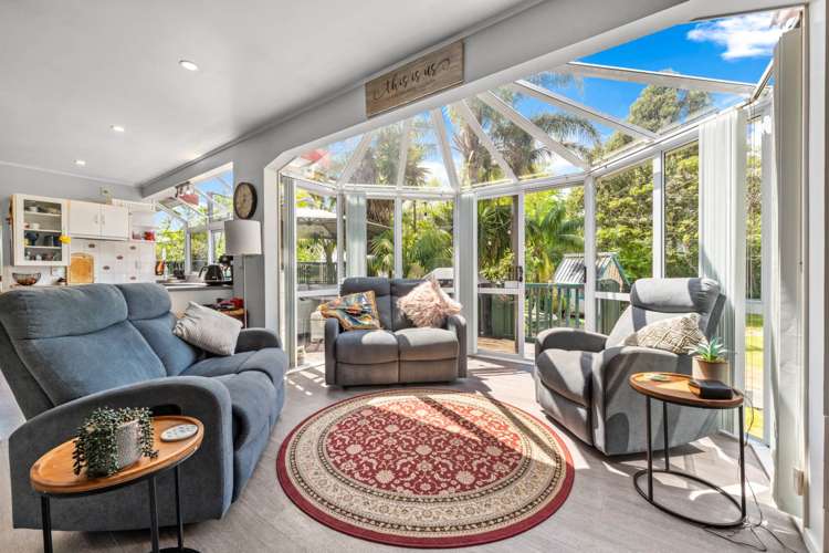 2312 State Highway 16 Helensville_11