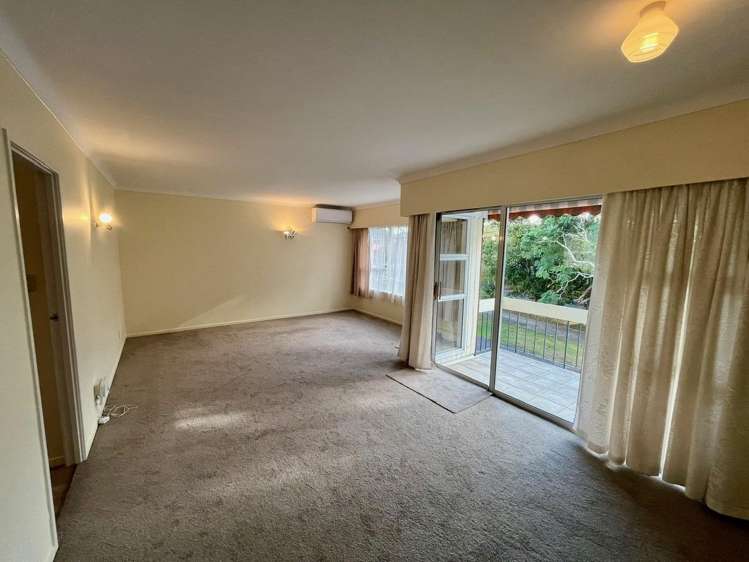 2/105 Landscape Road Mount Eden_3