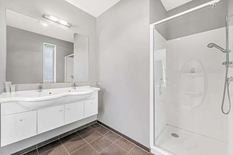 77 North Terrace Darfield_18