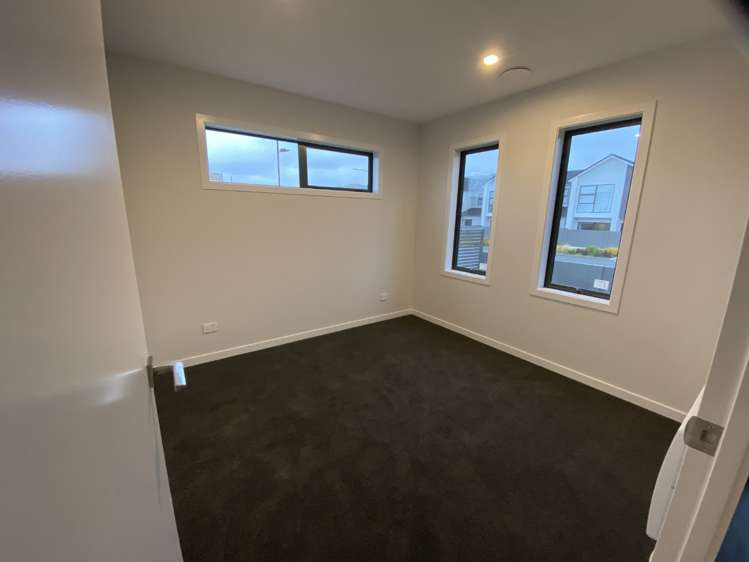 22 Karearea Avenue Porirua_9