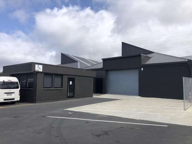 Te Atatu Warehouse For Lease