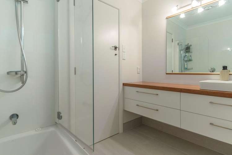 206 Grange Road Otumoetai_9