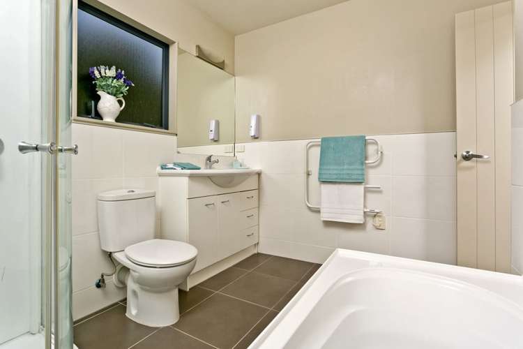 10 Lakeridge Close Northcross_18