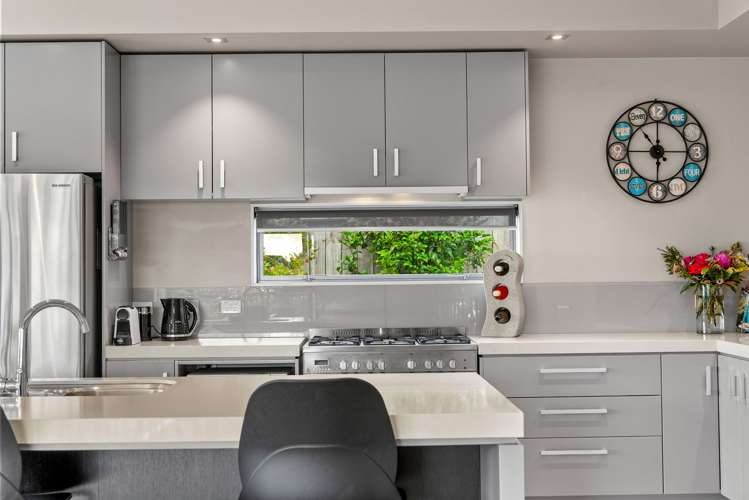 16 Pescara Point Karaka_5