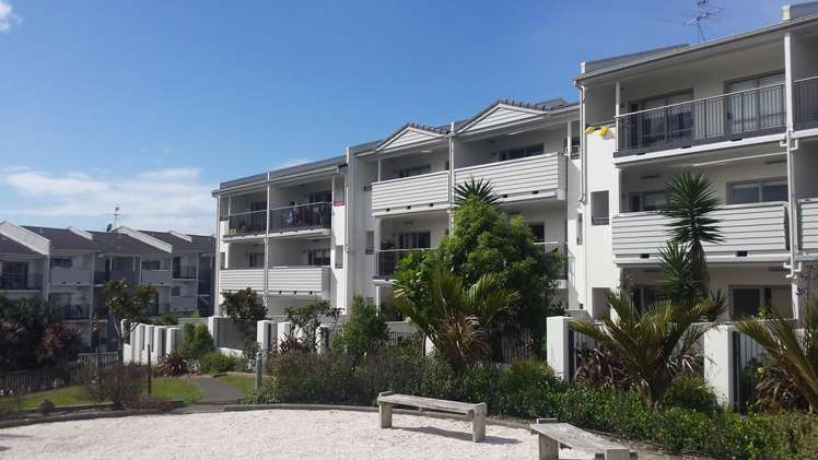 C1/60 Masons Road Oteha_20