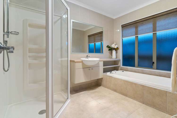 14 Duntrune Road Flat Bush_20