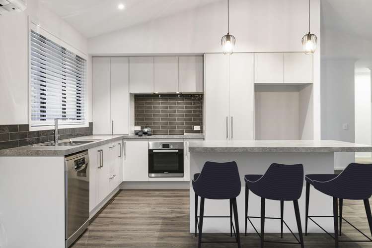 28 Kahuparere Crescent Pyes Pa_3