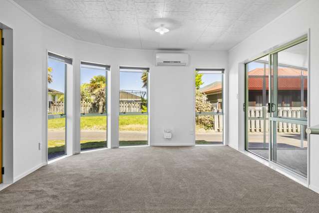 2/93 Rifle Range Road Central_3