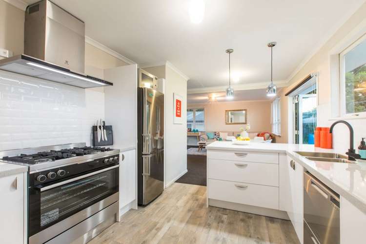 41 Rewarewa Road Te Atatu Peninsula_10