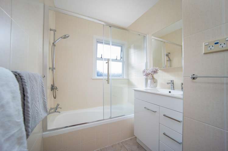 13A Matata Street Blockhouse Bay_15