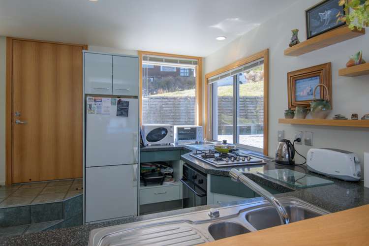 113b Wynyard Crescent Fernhill/Sunshine Bay_11