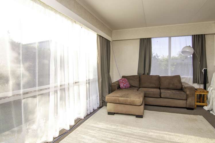 48 Somerset Crescent Highbury_3