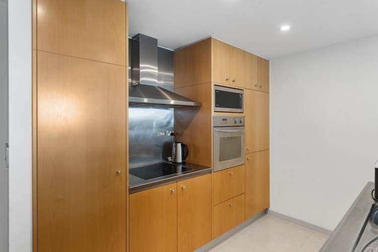 10E/6 Princes Street City Centre_1