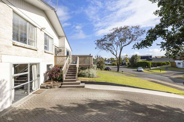 4 Binda Place Botany Downs_20