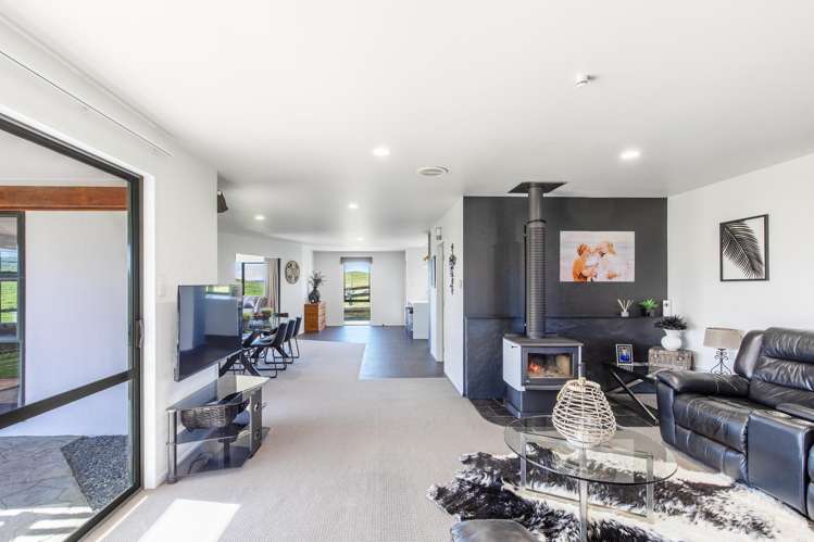 14 Centre Road, R D 7 Dannevirke_25