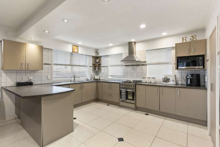 86 Settlement Road Papakura_5