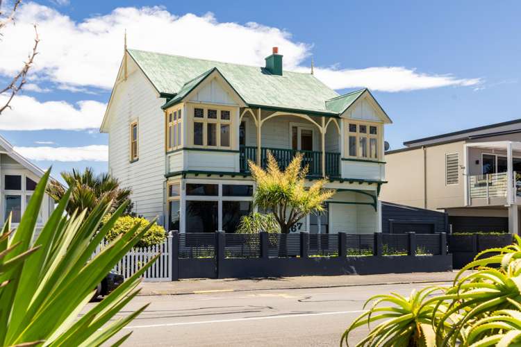 567 Marine Parade Napier South_29