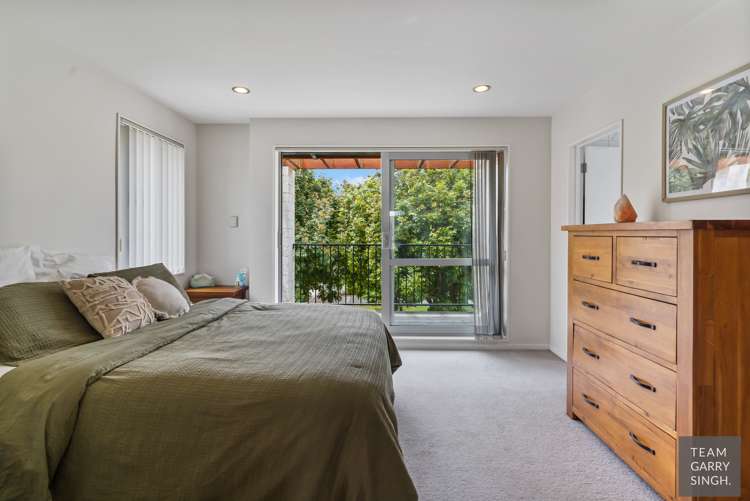 11 Phar Lap Crescent Takanini_7