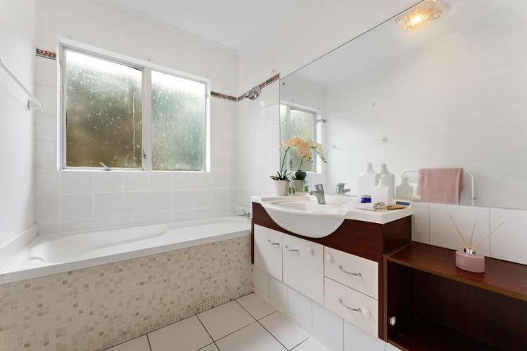 40 Stapleford Crescent Browns Bay_15