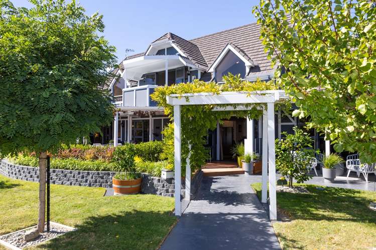 38 Kensington Drive Taradale_12