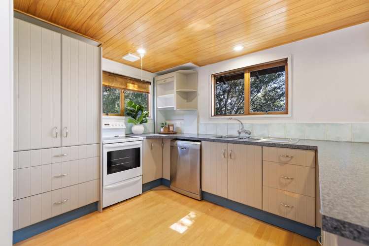44 Arawata Terrace Sunshine Bay_7