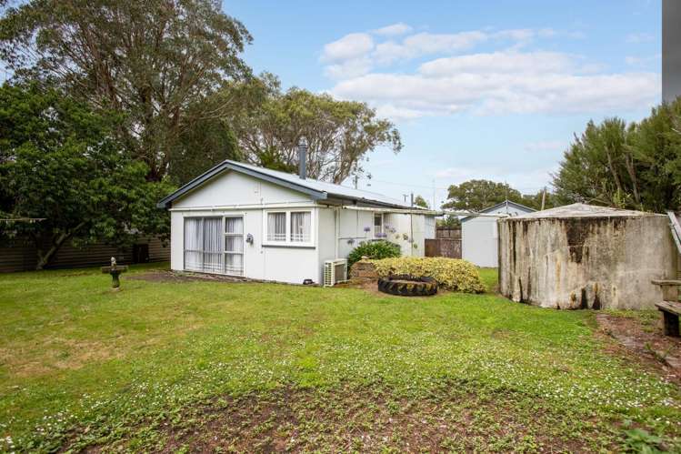 17 Martin Road Papatawa_18