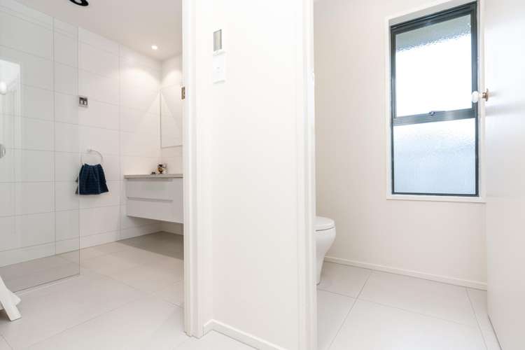 6 Earls Court Hillcrest_23