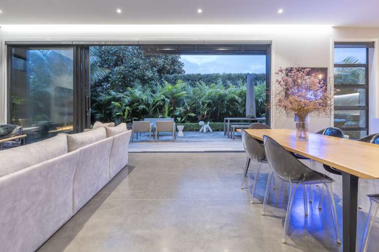 4b Finch Street Morningside_10