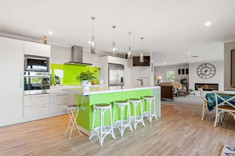 21 Laguna Place Matakatia_2