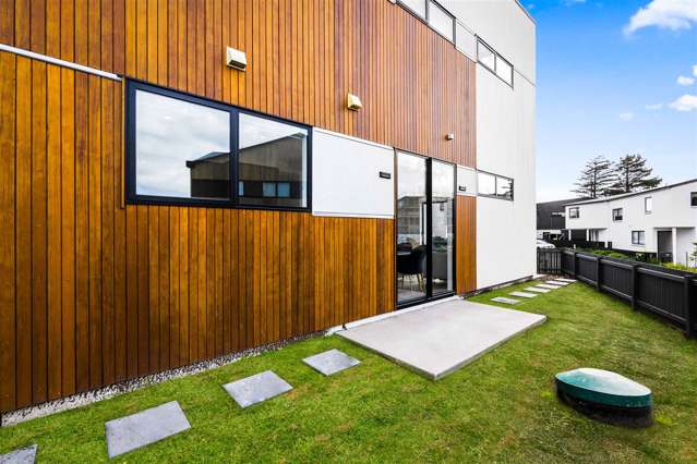 7 Frank Gill Road Hobsonville_1