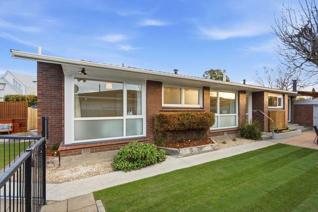 Renovated & Ready in Burnside Zone