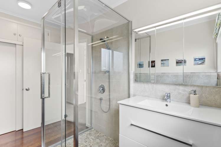 45 Waller Avenue Bucklands Beach_16