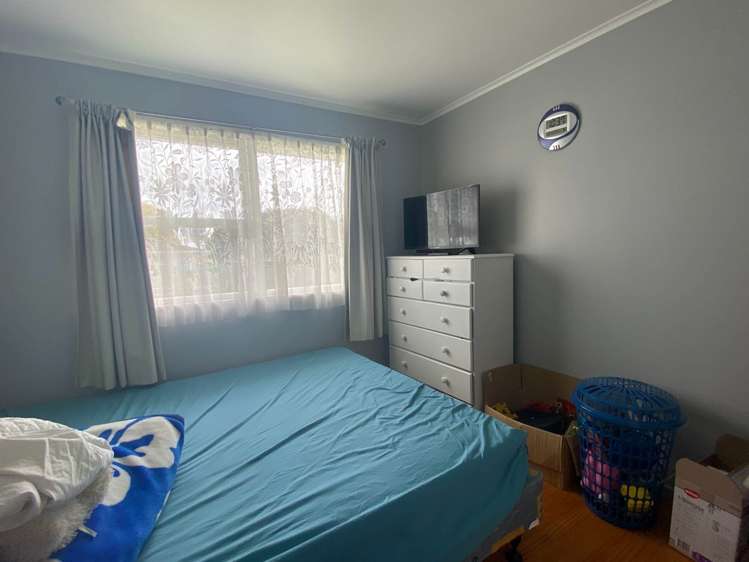 48 Hobart Crescent Wattle Downs_11