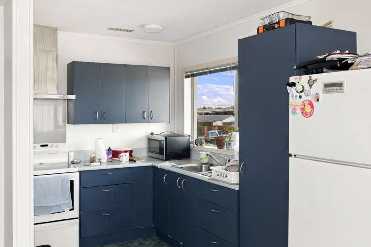 1-5/2 Douglas Street Lincoln_13