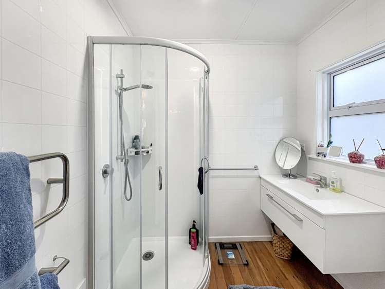 2 St Leonard Street 1228_19