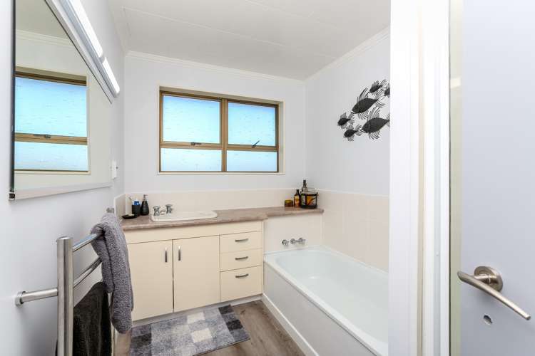 24c Au Saint Ives Grove Whalers Gate_7