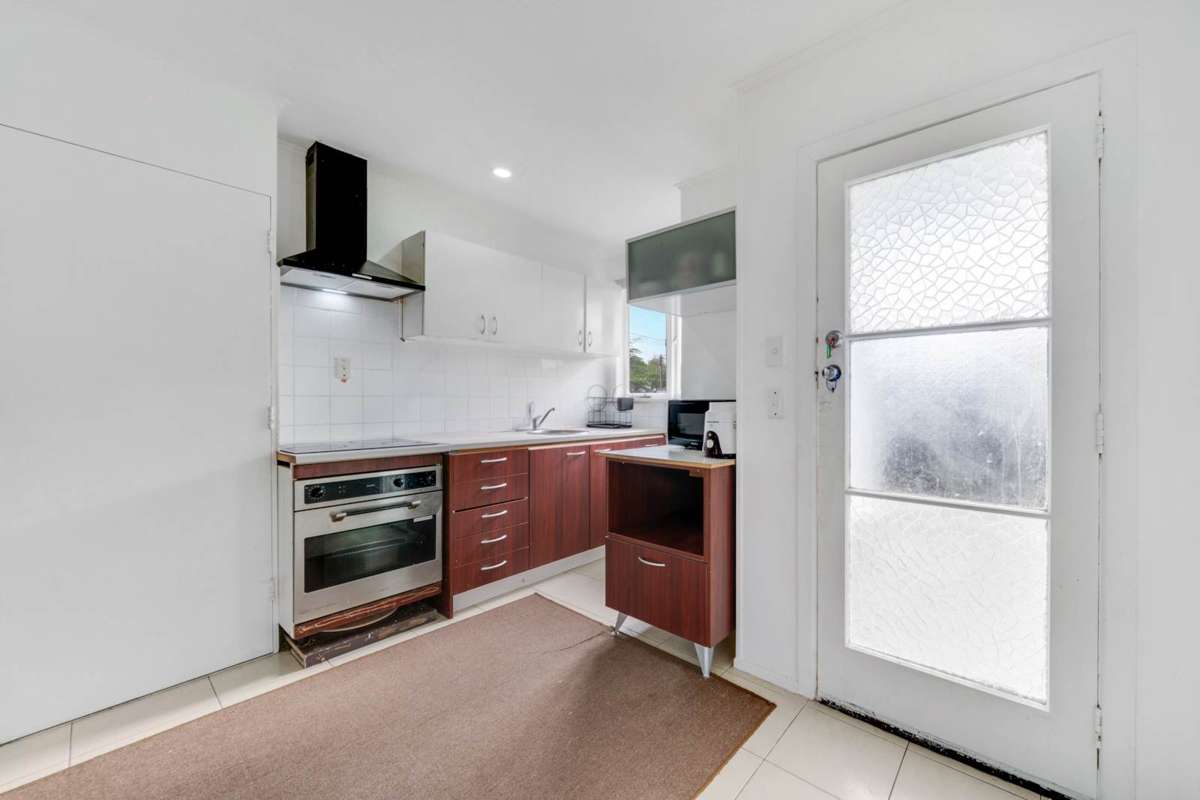 405 West Coast Road_1