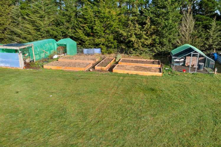 970 Poyntzs Road West Eyreton_26