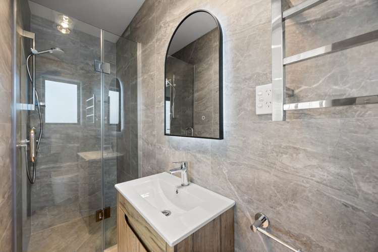 6 Toetoe Street Westgate_23