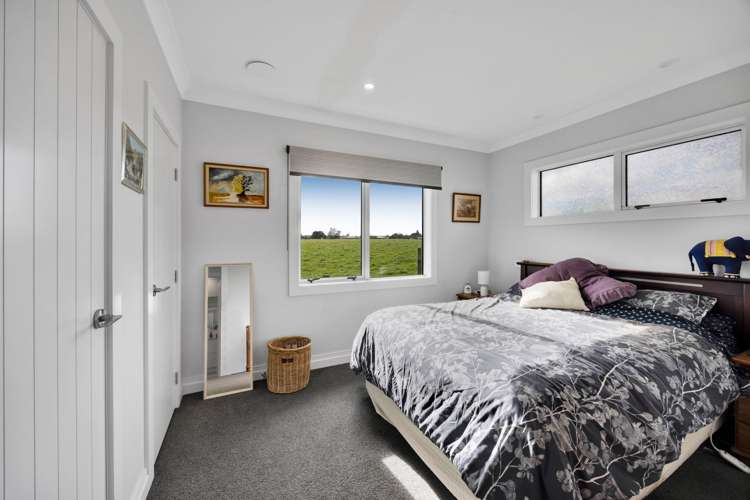11 High Street Eltham_21