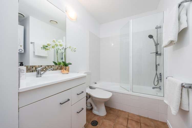 99/92 Bush Road Albany_12